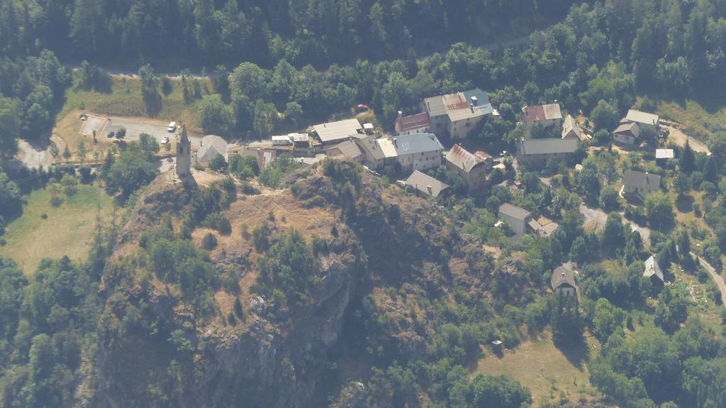 Gite Auberge Les Terres Blanches De Meolans المظهر الخارجي الصورة