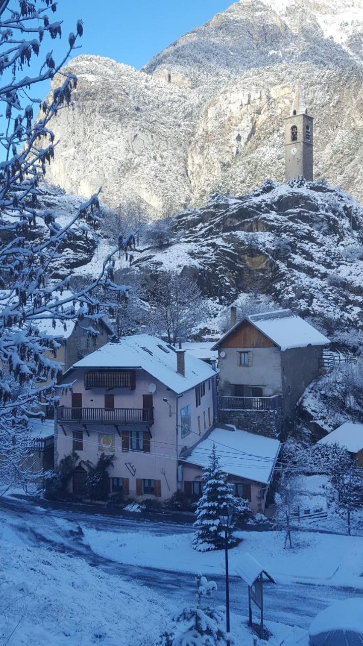 Gite Auberge Les Terres Blanches De Meolans المظهر الخارجي الصورة