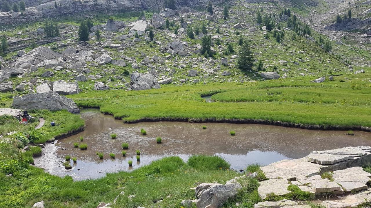 Gite Auberge Les Terres Blanches De Meolans المظهر الخارجي الصورة